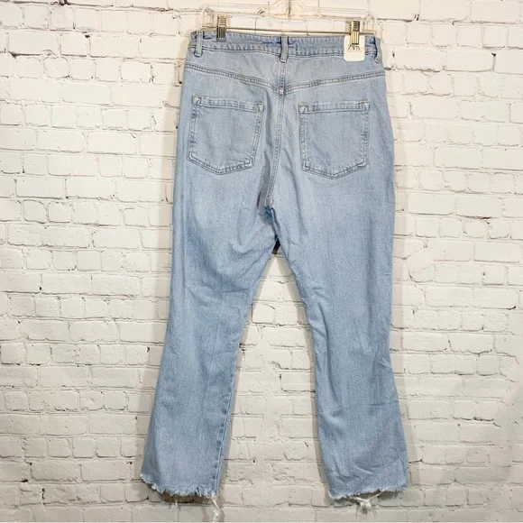 Zara Crop Jeans Hi rise Light Washed destroyed denim - Picture 2 of 7